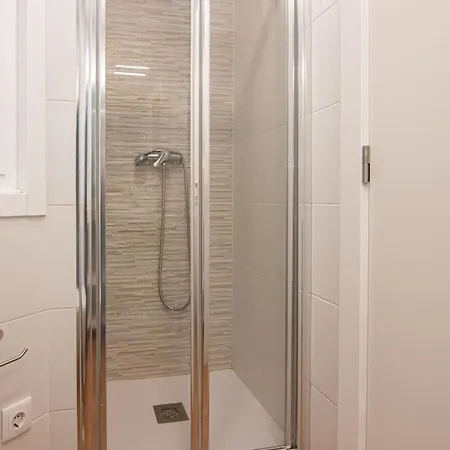 Spacious And Comfortable In Apartman A Coruña
