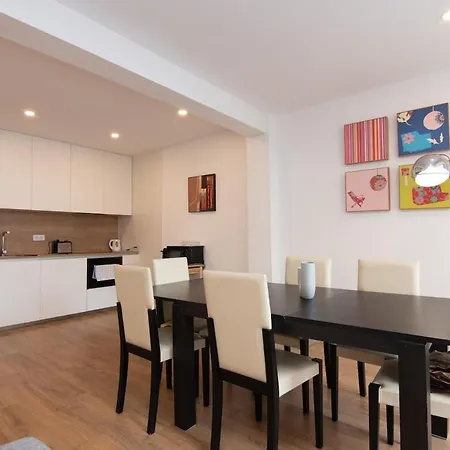 Apartment Spacious And Comfortable In *