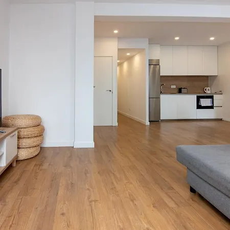 Spacious And Comfortable In Apartment A Coruña