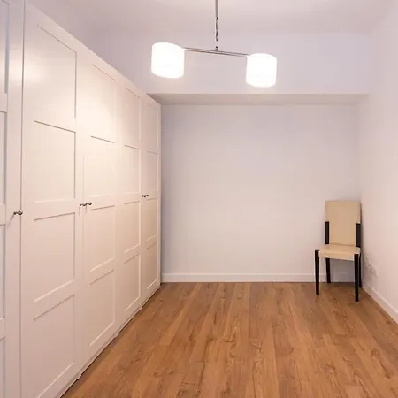 Spacious And Comfortable In Apartman *